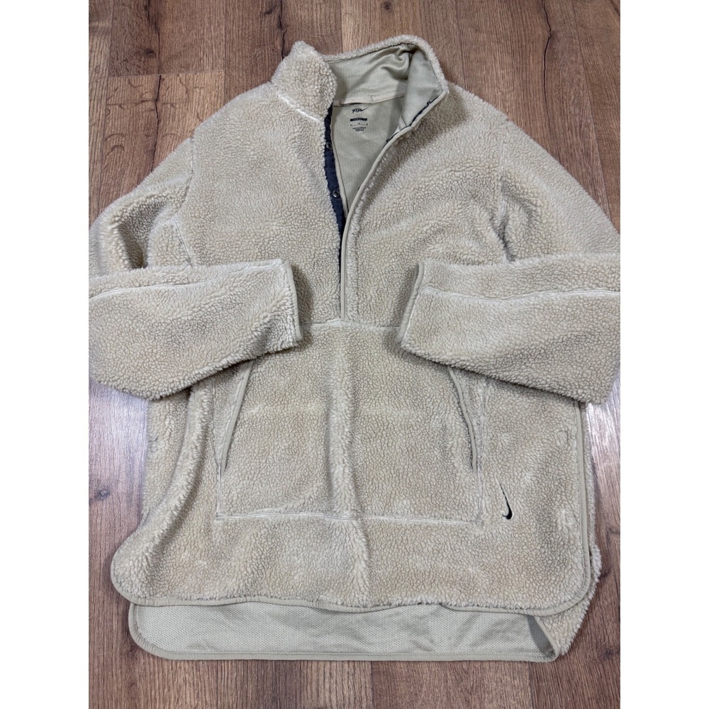 Nike Yoga Womens Loose Fit Sherpa Fleece Quarter Snap Pullover‎ Tan Beige Medium